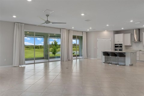 House in Wesley Chapel, Florida 4 bedrooms, 252.23 sq.m. № 1854031 - photo 22