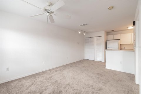 Condo in Tampa, Florida, 1 bedroom  № 2100681 - photo 17