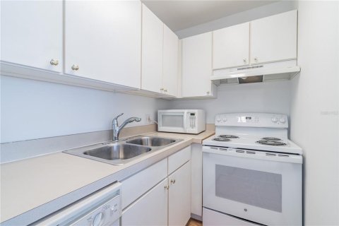 Condo in Tampa, Florida, 1 bedroom  № 2100681 - photo 24
