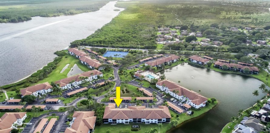 Condo à Stuart, Floride, 2 chambres № 936498
