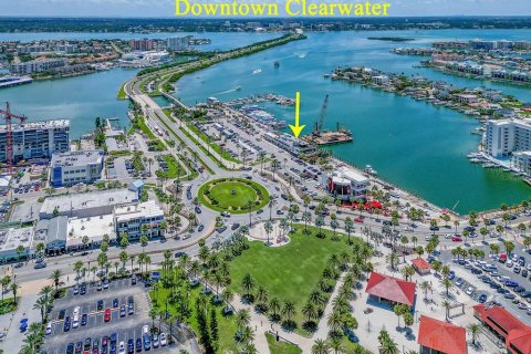 Commercial property in Clearwater, Florida № 1813217 - photo 12