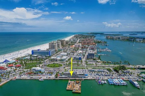 Commercial property in Clearwater, Florida № 1813217 - photo 13