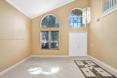 House in Miramar, Florida 4 bedrooms, 251.49 sq.m. № 1874374 - photo 9