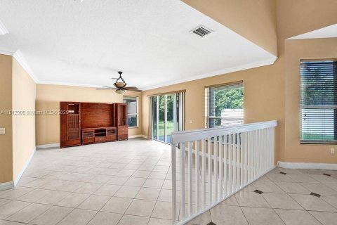 House in Miramar, Florida 4 bedrooms, 251.49 sq.m. № 1874374 - photo 18