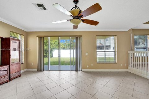 House in Miramar, Florida 4 bedrooms, 251.49 sq.m. № 1874374 - photo 22