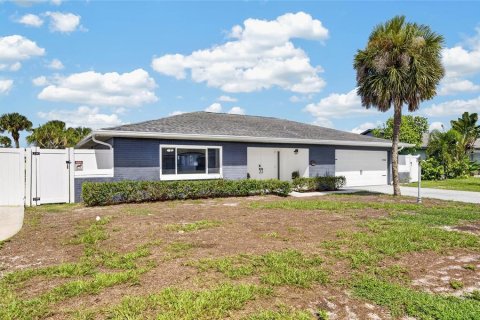 Villa ou maison à vendre à Apollo Beach, Floride: 3 chambres, 168.52 m2 № 2312812 - photo 5