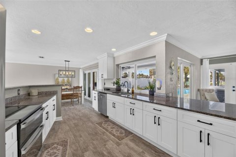 Villa ou maison à vendre à Apollo Beach, Floride: 3 chambres, 168.52 m2 № 2312812 - photo 19