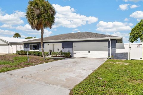 Villa ou maison à Apollo Beach, Floride 3 chambres, 168.52 m2 № 2312812