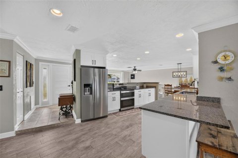 Villa ou maison à vendre à Apollo Beach, Floride: 3 chambres, 168.52 m2 № 2312812 - photo 21