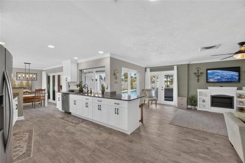 Villa ou maison à vendre à Apollo Beach, Floride: 3 chambres, 168.52 m2 № 2312812 - photo 22
