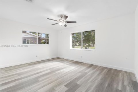 Casa en venta en Coconut Creek, Florida, 3 dormitorios, 128.86 m2 № 1923217 - foto 12