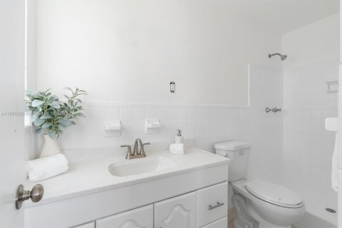 Casa en venta en Coconut Creek, Florida, 3 dormitorios, 128.86 m2 № 1923217 - foto 13