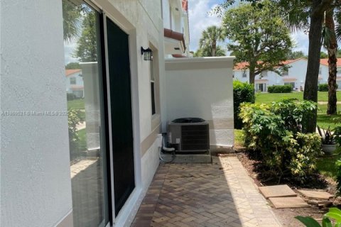 Touwnhouse à vendre à Boca Raton, Floride: 3 chambres, 134.24 m2 № 1896823 - photo 20