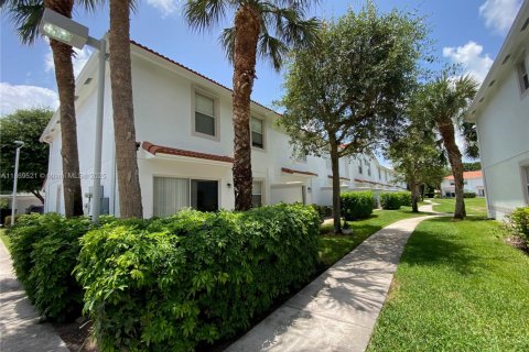 Touwnhouse à vendre à Boca Raton, Floride: 3 chambres, 134.24 m2 № 1896823 - photo 5