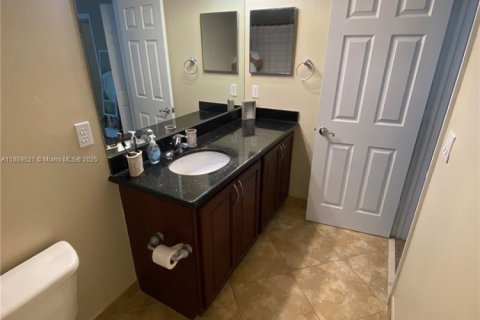 Touwnhouse à vendre à Boca Raton, Floride: 3 chambres, 134.24 m2 № 1896823 - photo 14