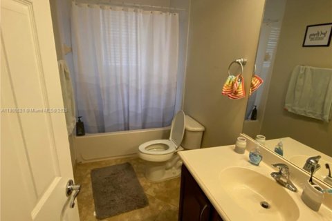 Touwnhouse à vendre à Boca Raton, Floride: 3 chambres, 134.24 m2 № 1896823 - photo 15