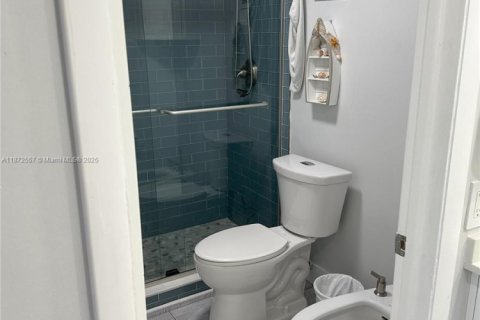 Condominio en venta en Miami Beach, Florida, 2 dormitorios, 100.8 m2 № 1980505 - foto 19