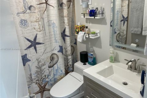 Condominio en venta en Miami Beach, Florida, 2 dormitorios, 100.8 m2 № 1980505 - foto 24