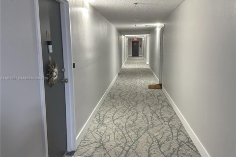 Condominio en venta en Miami Beach, Florida, 2 dormitorios, 100.8 m2 № 1980505 - foto 5