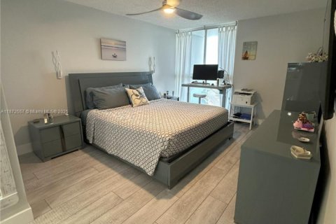 Condominio en venta en Miami Beach, Florida, 2 dormitorios, 100.8 m2 № 1980505 - foto 17