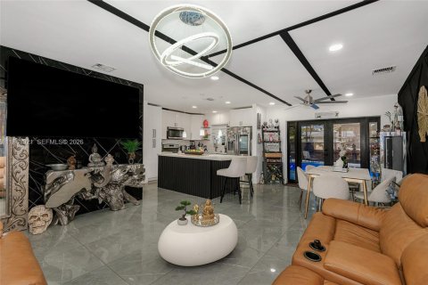 Купить виллу или дом в Пемброк-Пайнс, Флорида 4 спальни, 141.03м2, № 2023969 - фото 4