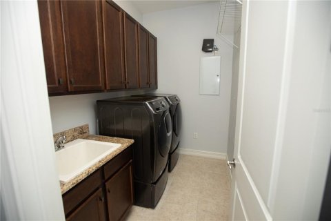 Casa en venta en Wesley Chapel, Florida, 4 dormitorios, 243.13 m2 № 1901559 - foto 25
