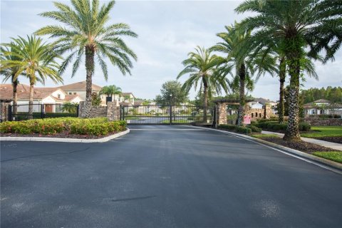 Casa en venta en Wesley Chapel, Florida, 4 dormitorios, 243.13 m2 № 1901559 - foto 2