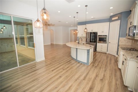Casa en venta en Wesley Chapel, Florida, 4 dormitorios, 243.13 m2 № 1901559 - foto 12