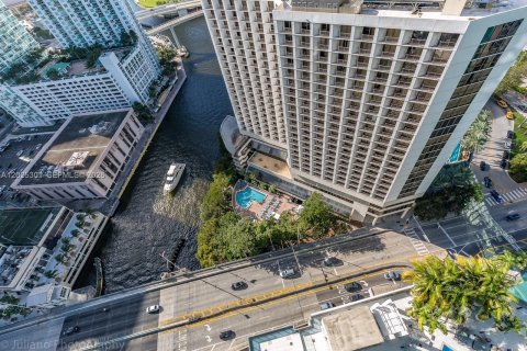 Copropriété à vendre à Miami, Floride: 2 chambres, 142.98 m2 № 2183484 - photo 19