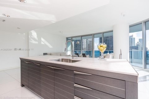 Copropriété à vendre à Miami, Floride: 2 chambres, 142.98 m2 № 2183484 - photo 8