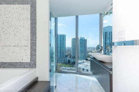 Copropriété à vendre à Miami, Floride: 2 chambres, 142.98 m2 № 2183484 - photo 21