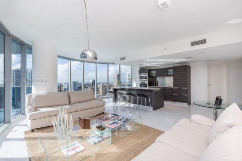 Copropriété à vendre à Miami, Floride: 2 chambres, 142.98 m2 № 2183484 - photo 3