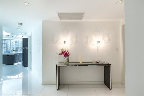Copropriété à vendre à Miami, Floride: 2 chambres, 142.98 m2 № 2183484 - photo 11