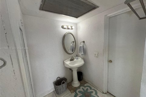 Copropriété à vendre à North Miami Beach, Floride: 41.34 m2 № 2058376 - photo 13