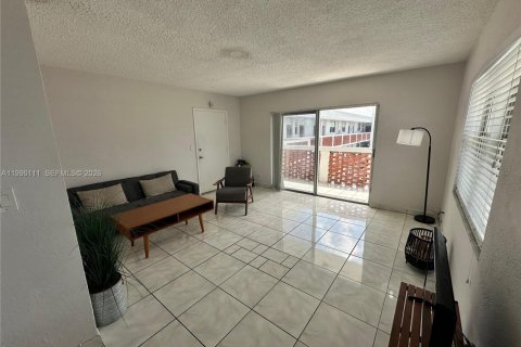 Copropriété à vendre à North Miami Beach, Floride: 41.34 m2 № 2058376 - photo 10