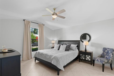 Casa en alquiler en Delray Beach, Florida, 4 dormitorios, 243.78 m2 № 2077714 - foto 24