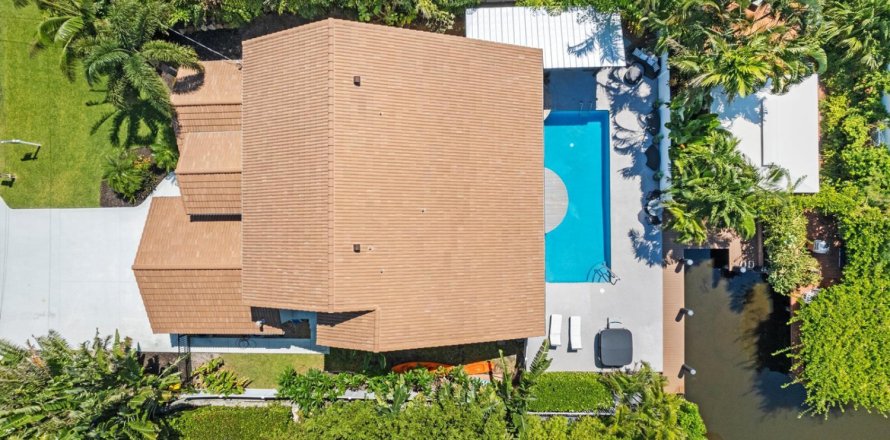 Casa en Delray Beach, Florida 4 dormitorios, 243.78 m2 № 2077714
