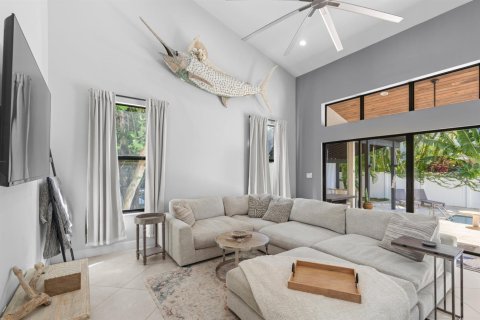 Casa en alquiler en Delray Beach, Florida, 4 dormitorios, 243.78 m2 № 2077714 - foto 15