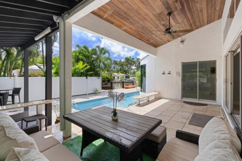 Casa en alquiler en Delray Beach, Florida, 4 dormitorios, 243.78 m2 № 2077714 - foto 18