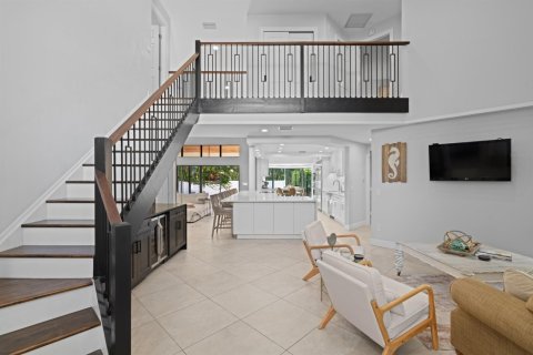 Casa en alquiler en Delray Beach, Florida, 4 dormitorios, 243.78 m2 № 2077714 - foto 3