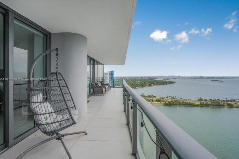 Condo in Miami, Florida, 3 bedrooms  № 1775251 - photo 6