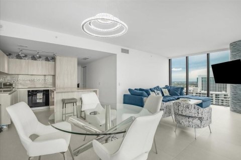 Condo in Miami, Florida, 3 bedrooms  № 1775251 - photo 13