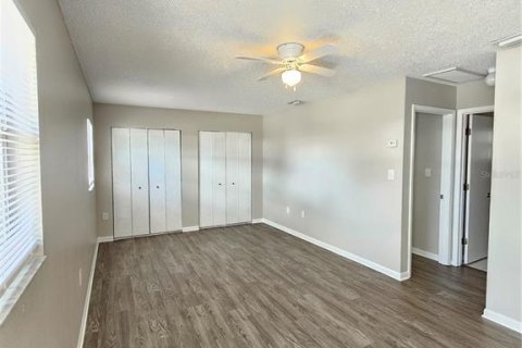 Appartement à louer à Lake Wales, Floride: 1 chambre, 56.86 m2 № 1903417 - photo 3