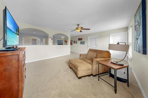 House in Parrish, Florida 5 bedrooms, 344.3 sq.m. № 2222051 - photo 27