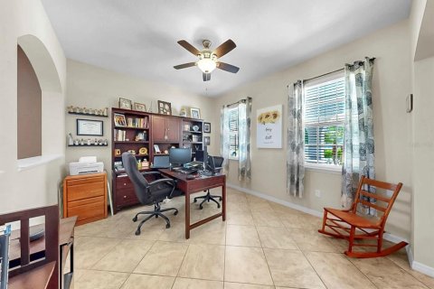 House in Parrish, Florida 5 bedrooms, 344.3 sq.m. № 2222051 - photo 6