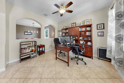House in Parrish, Florida 5 bedrooms, 344.3 sq.m. № 2222051 - photo 5