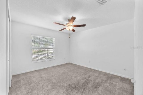 Villa ou maison à louer à Wimauma, Floride: 4 chambres, 171.03 m2 № 2165892 - photo 20