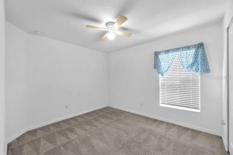 Villa ou maison à louer à Wimauma, Floride: 4 chambres, 171.03 m2 № 2165892 - photo 17