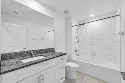 Villa ou maison à louer à Wimauma, Floride: 4 chambres, 171.03 m2 № 2165892 - photo 19