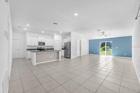 Villa ou maison à louer à Wimauma, Floride: 4 chambres, 171.03 m2 № 2165892 - photo 6